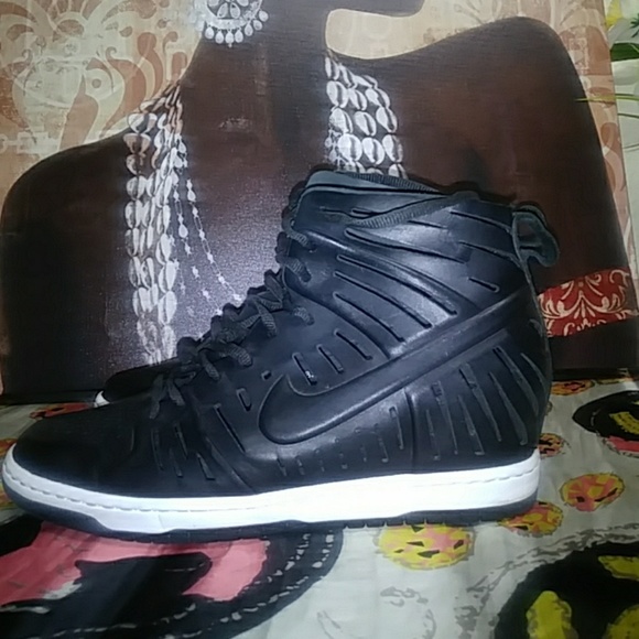 nike dunk sky hi cut out